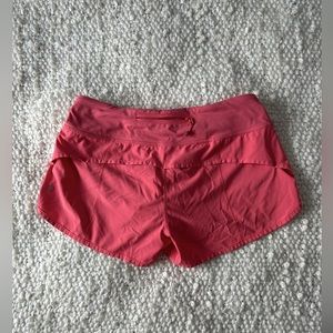 Lululemon Speed Up Low Rise Lined Short 3 inch Size 6